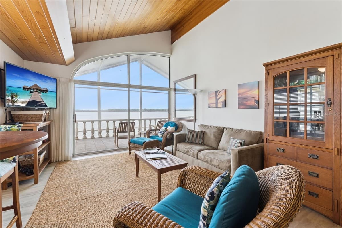 801 LAKE SHORE DRIVE — photo 40 of 64