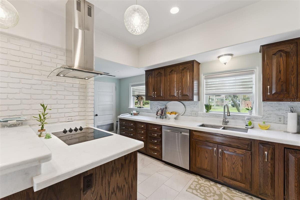801 LAKE SHORE DRIVE — photo 13 of 64