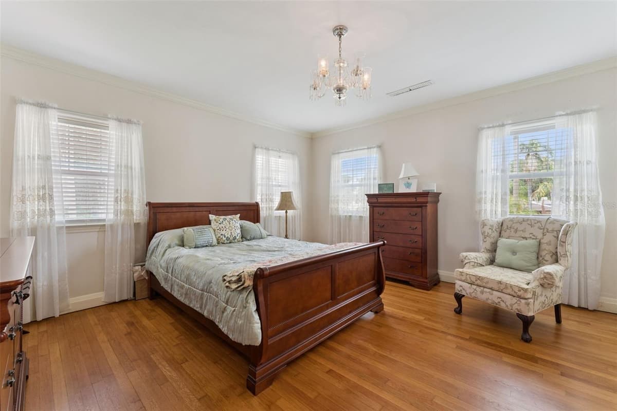 801 LAKE SHORE DRIVE — photo 26 of 64