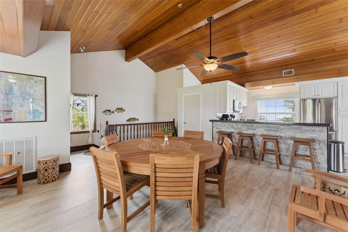 801 LAKE SHORE DRIVE — photo 17 of 64