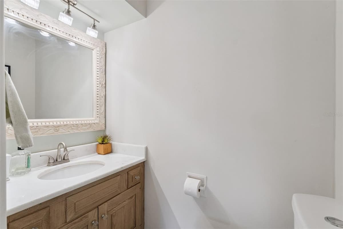 801 LAKE SHORE DRIVE — photo 30 of 64