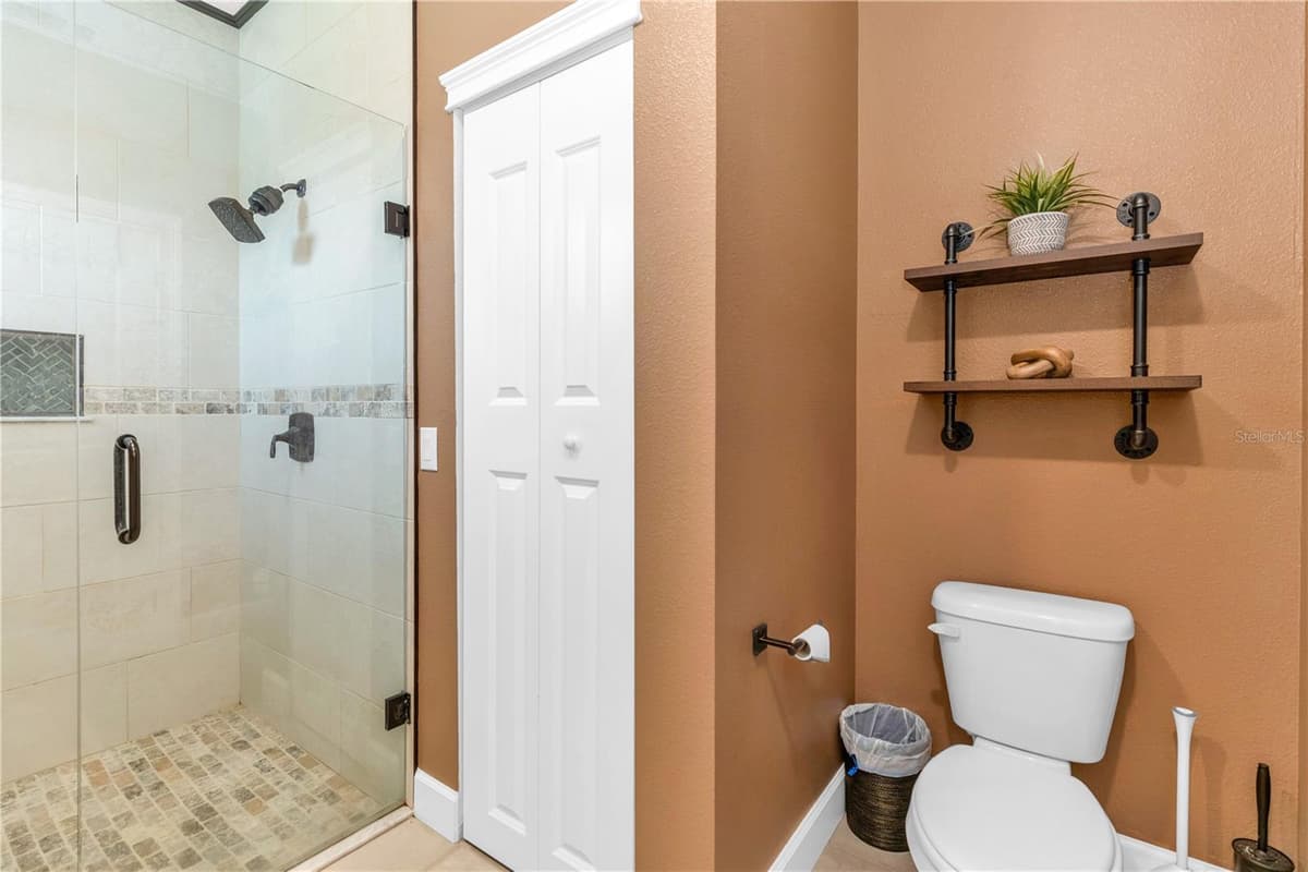 1530 PERIWINKLE AVENUE — photo 15 of 26