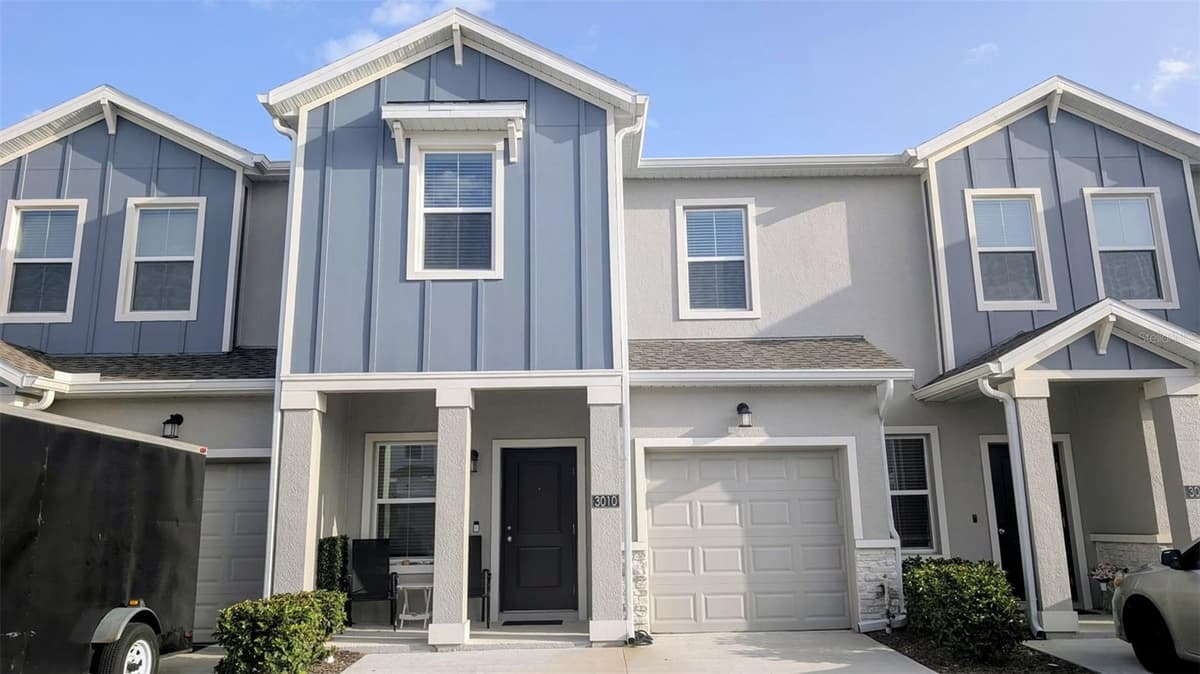 3010 CHANTILLY DRIVE — photo 1 of 10