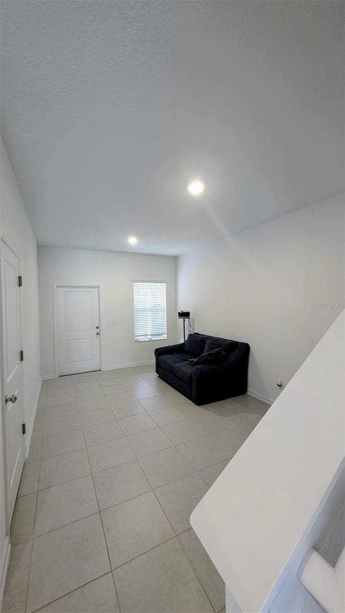 3010 CHANTILLY DRIVE — photo 4 of 10