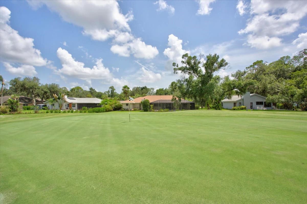 4872 HAWKSHEAD PARK — photo 74 of 100