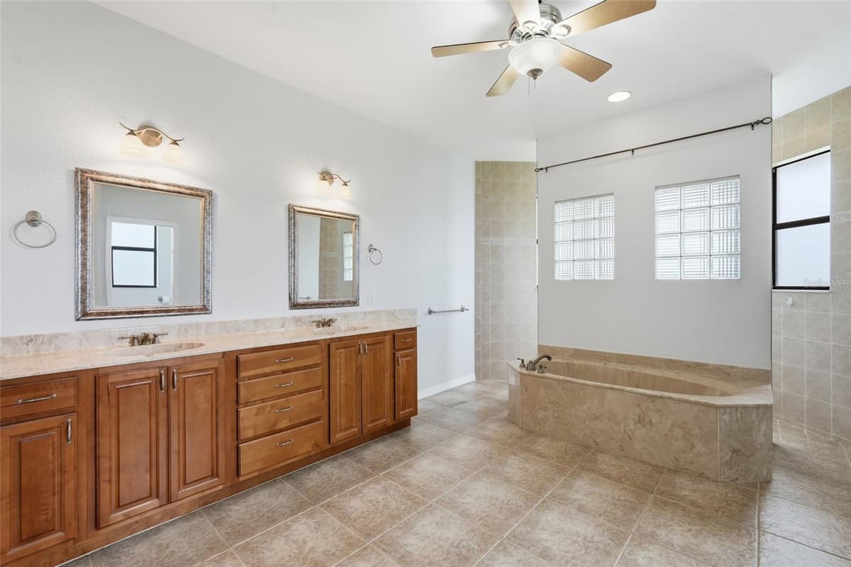 470 SPRING LAKE BOULEVARD — photo 23 of 49
