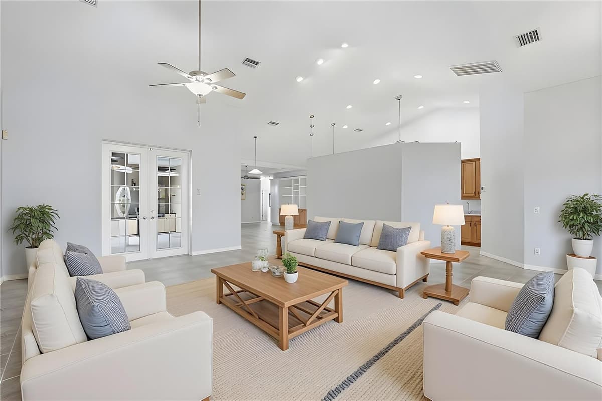 470 SPRING LAKE BOULEVARD — photo 8 of 49