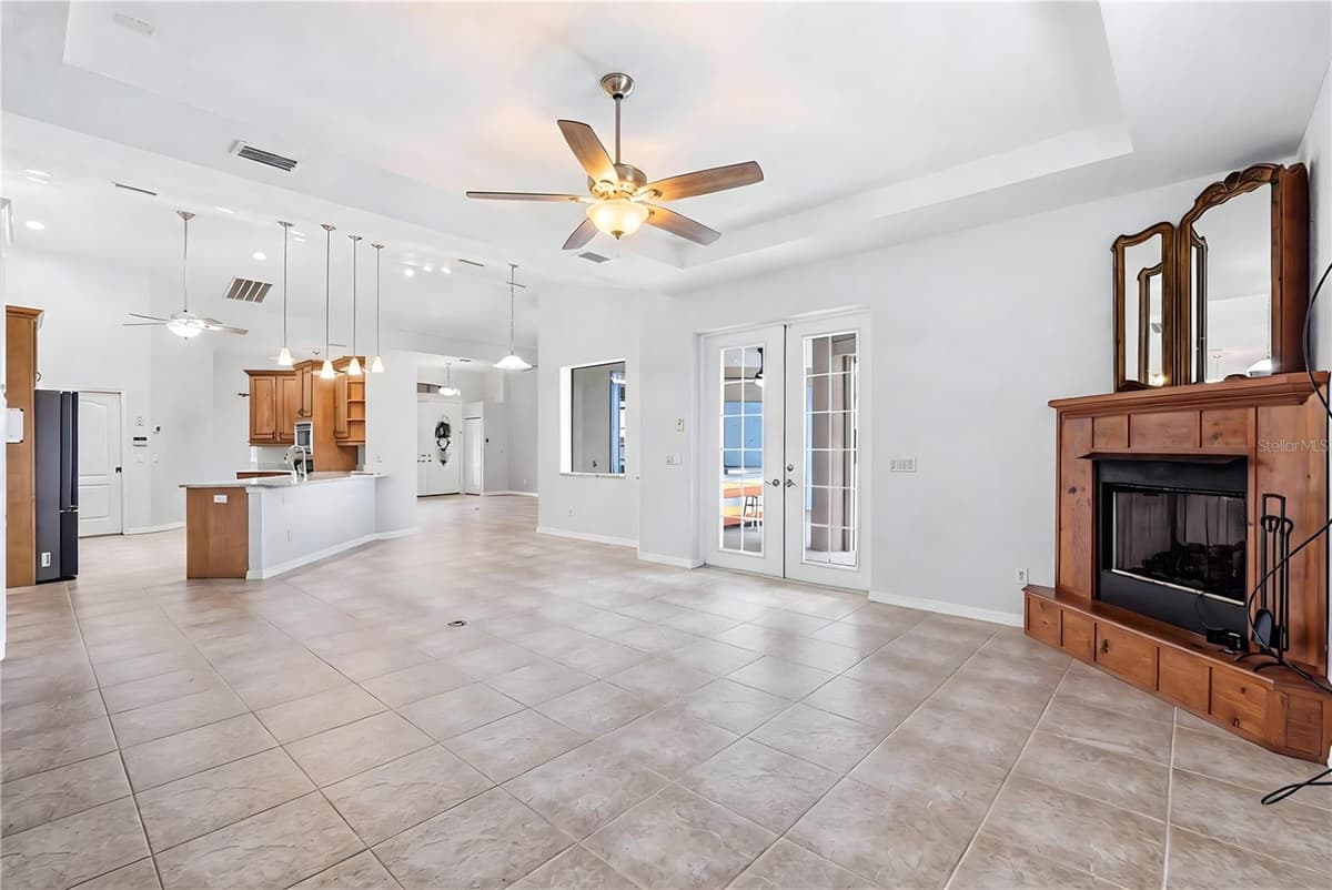 470 SPRING LAKE BOULEVARD — photo 17 of 49