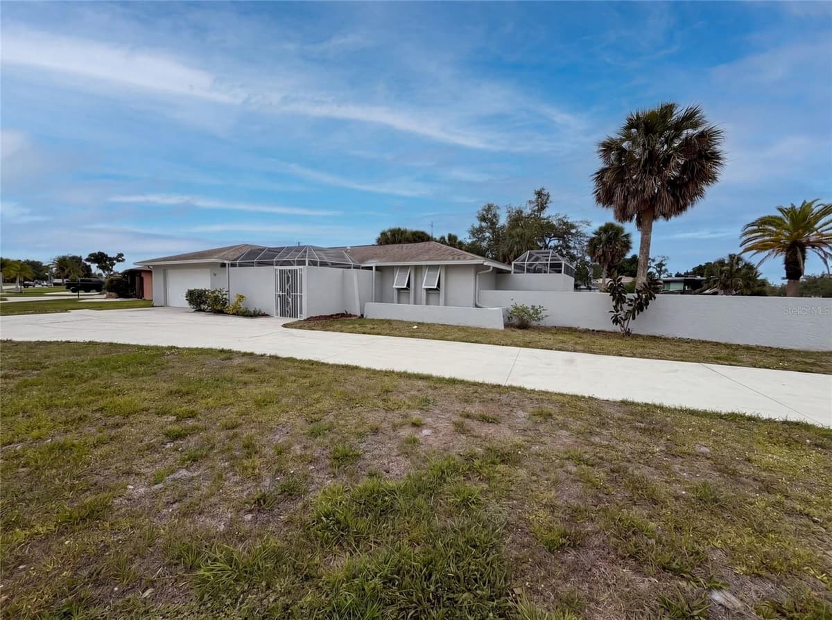 1301 LUCAYA AVENUE — photo 36 of 38