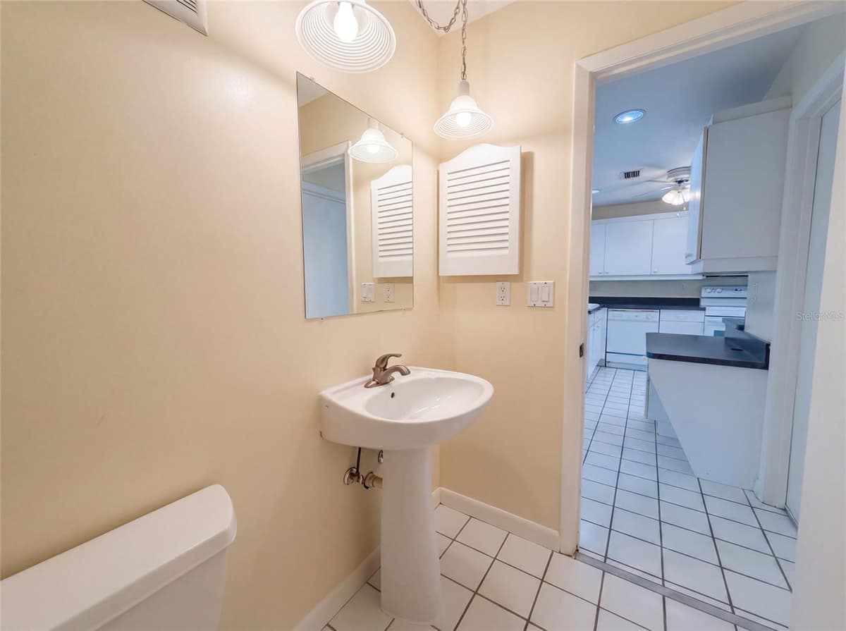 1301 LUCAYA AVENUE — photo 20 of 38