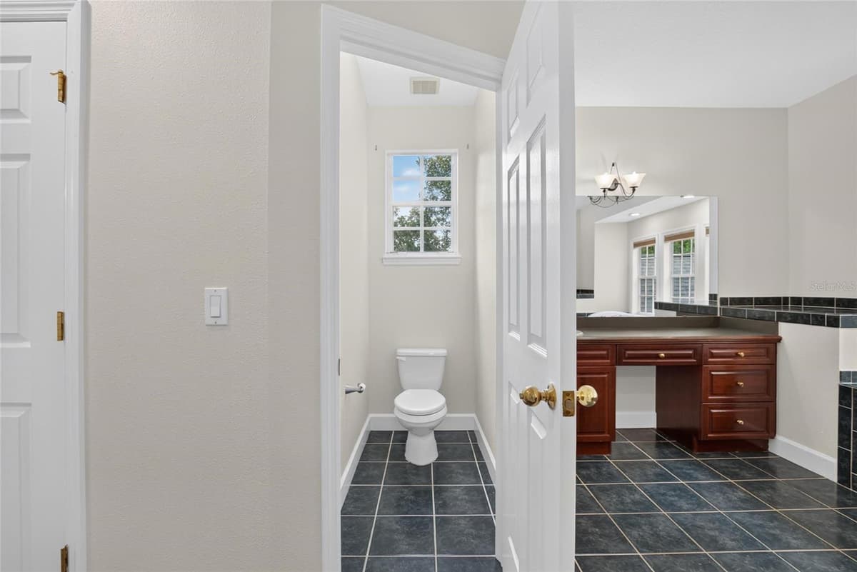1701 COTTAGE OAKS COURT — photo 33 of 56