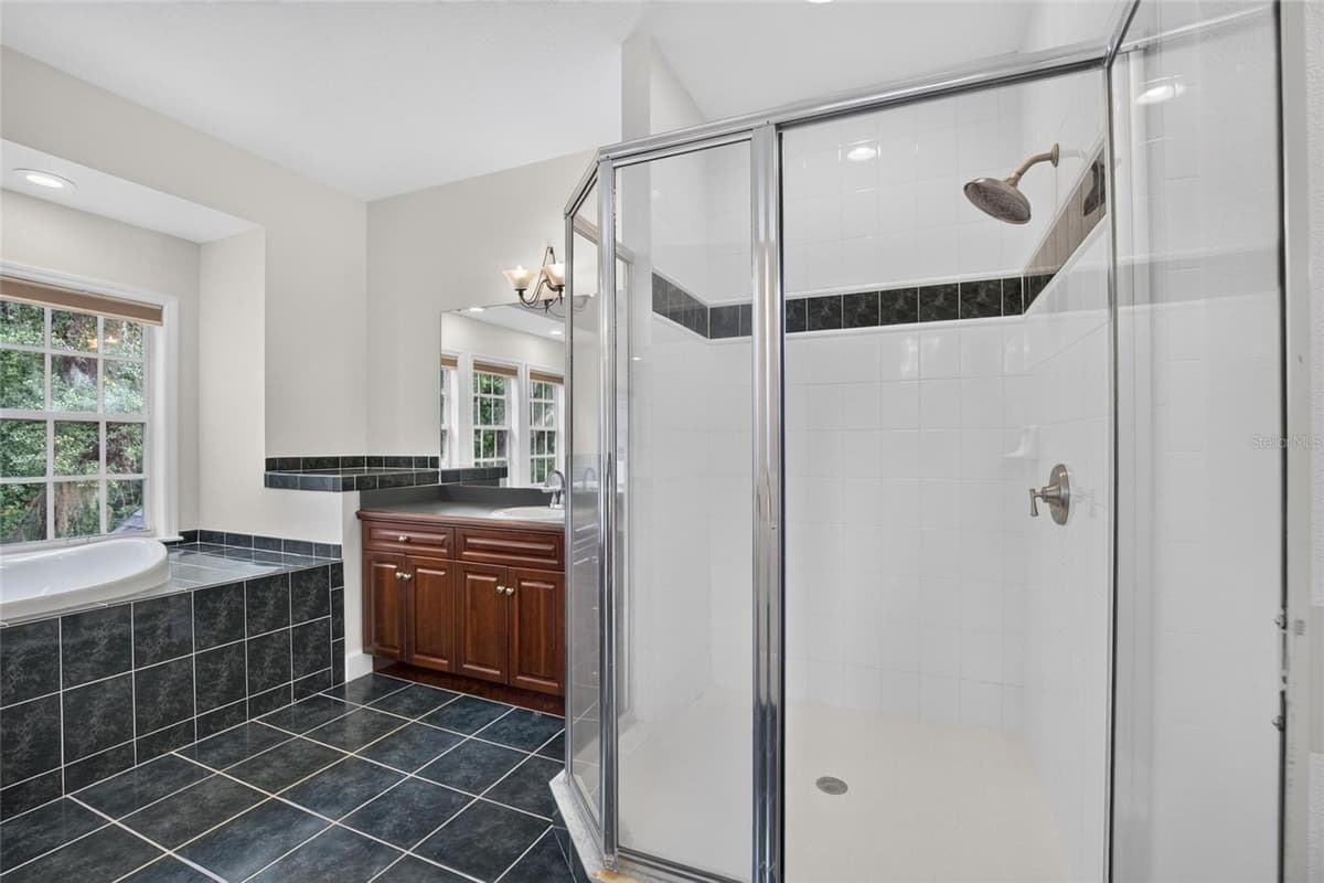 1701 COTTAGE OAKS COURT — photo 30 of 56