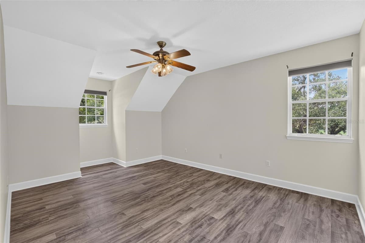 1701 COTTAGE OAKS COURT — photo 24 of 56
