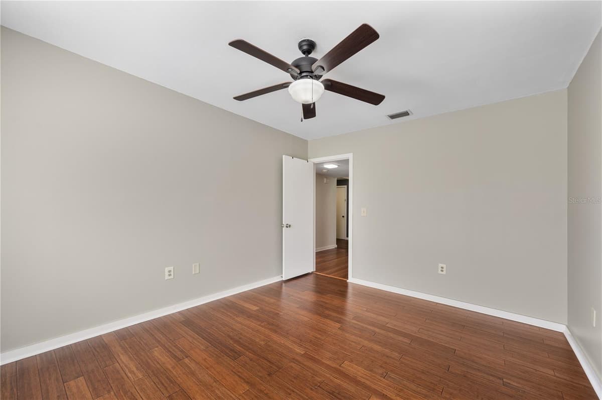 109 ARROWHEAD LANE — photo 21 of 42
