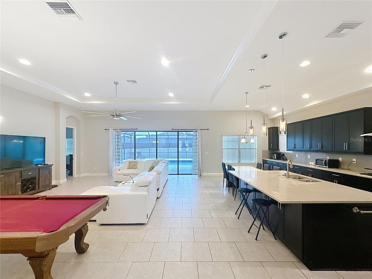 1028 CORETTO AVENUE — photo 7 of 28