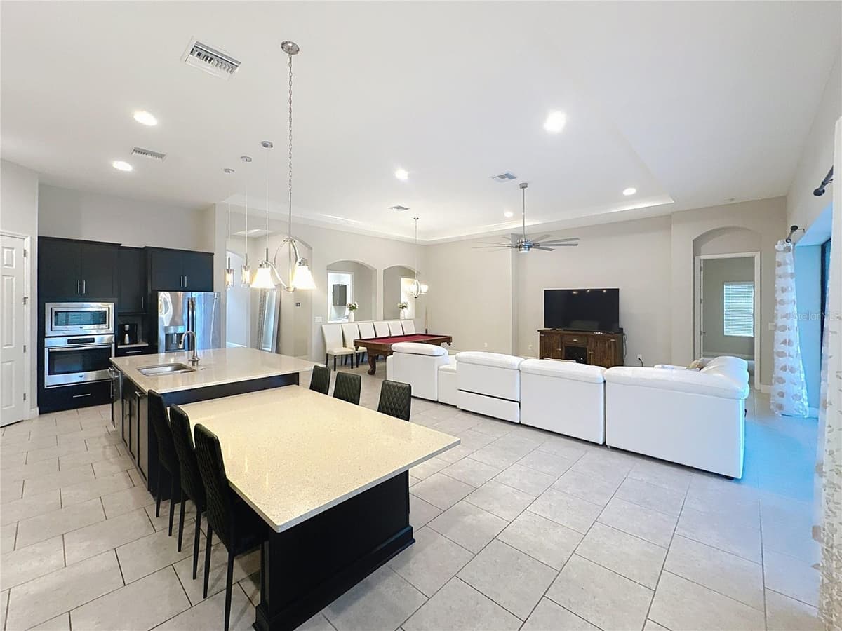 1028 CORETTO AVENUE — photo 11 of 28
