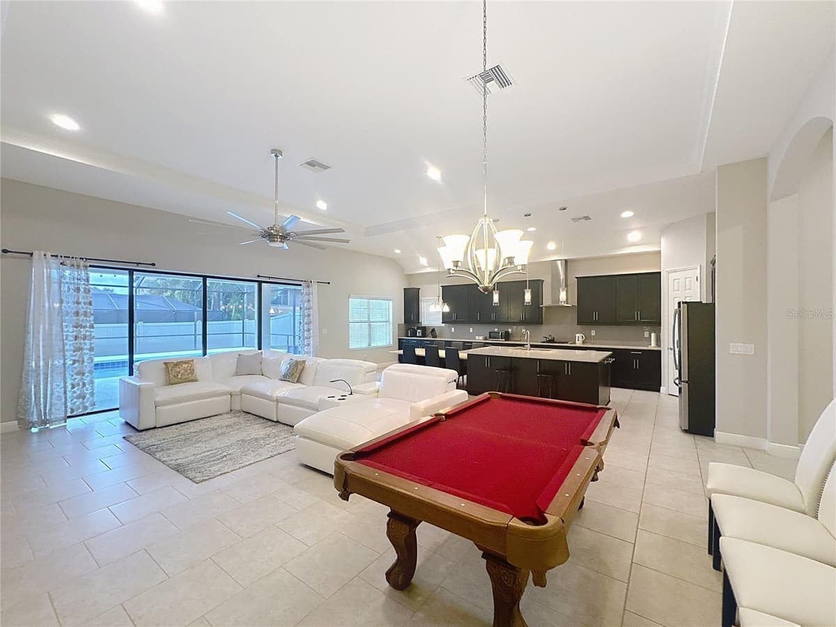 1028 CORETTO AVENUE — photo 9 of 28