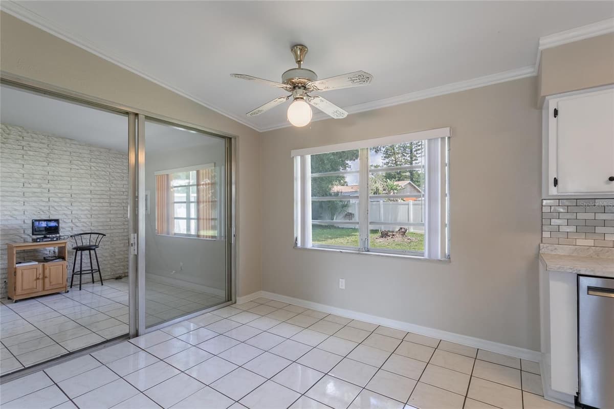 6518 WALTON WAY — photo 14 of 37