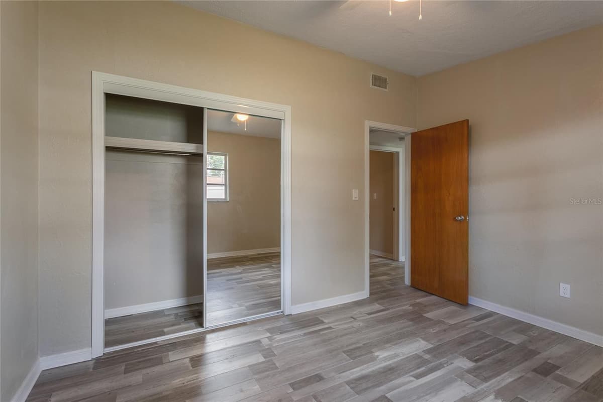 6518 WALTON WAY — photo 17 of 37