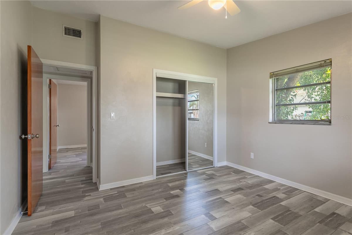 6518 WALTON WAY — photo 21 of 37