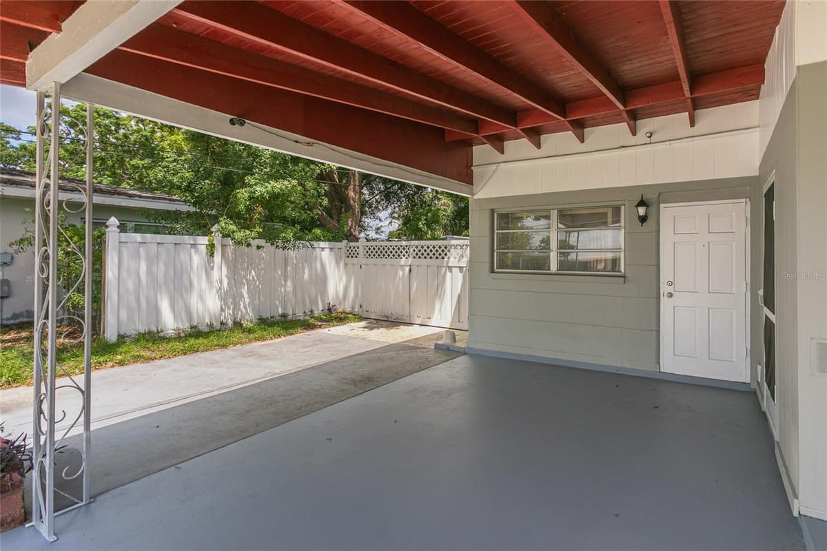6518 WALTON WAY — photo 4 of 37