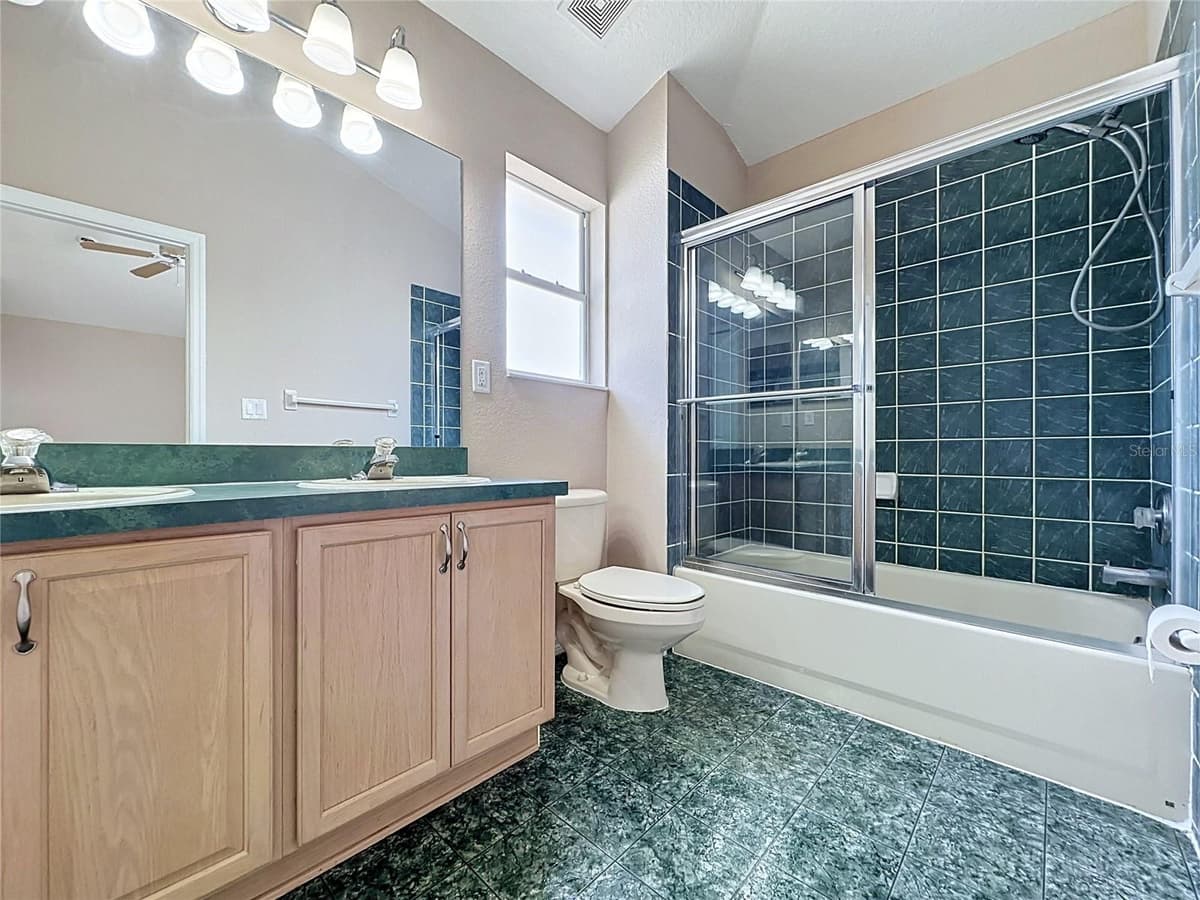 468 PINEWOOD DR — photo 44 of 73