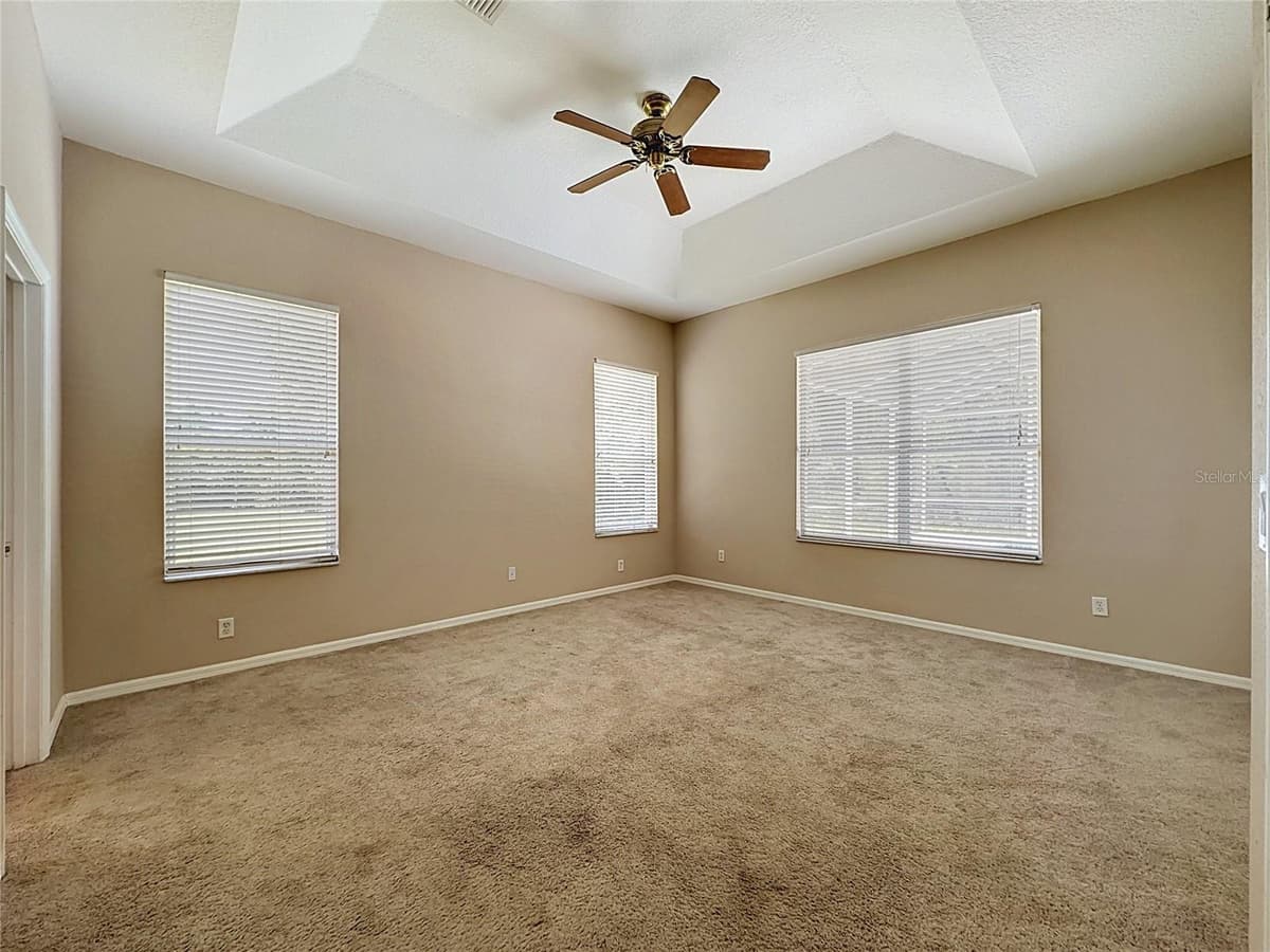 468 PINEWOOD DR — photo 22 of 73
