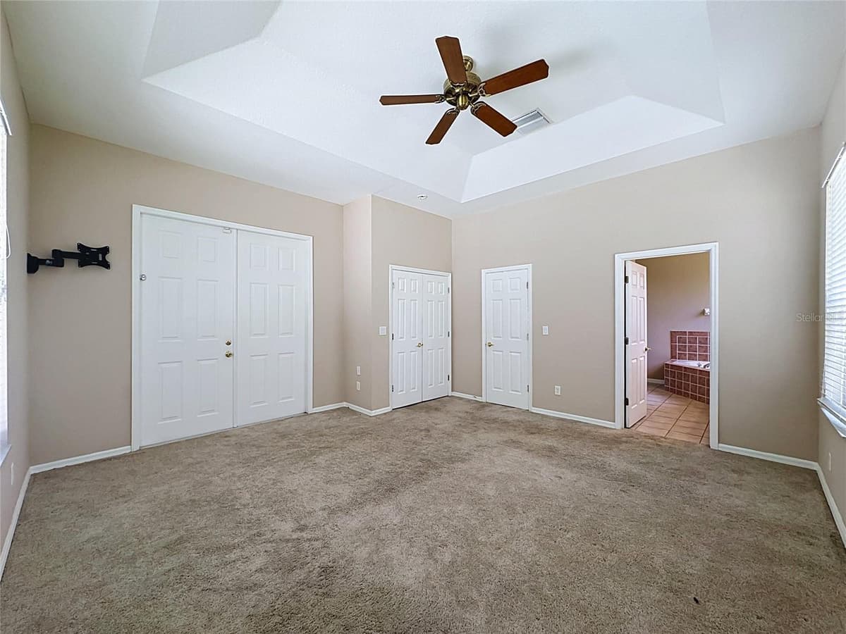 468 PINEWOOD DR — photo 24 of 73