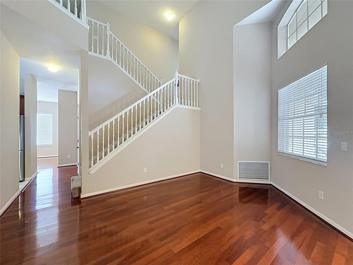 468 PINEWOOD DR — photo 19 of 73