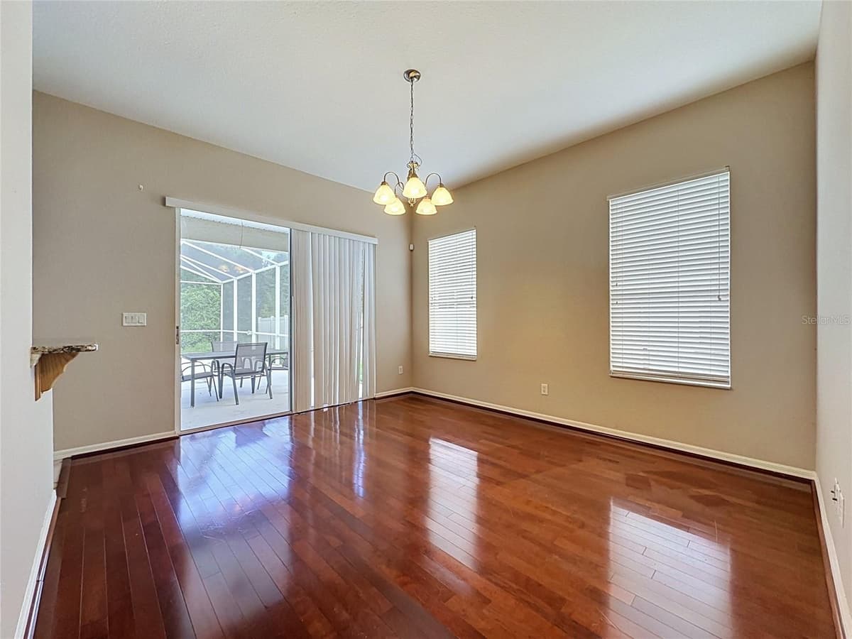 468 PINEWOOD DR — photo 3 of 73