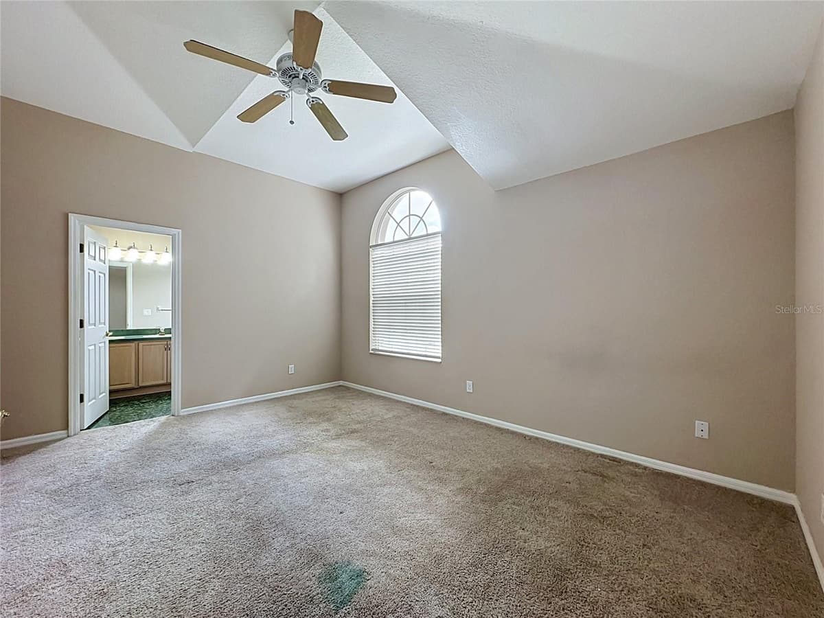 468 PINEWOOD DR — photo 41 of 73