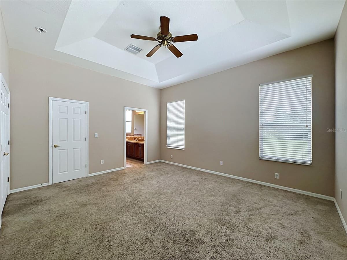 468 PINEWOOD DR — photo 25 of 73