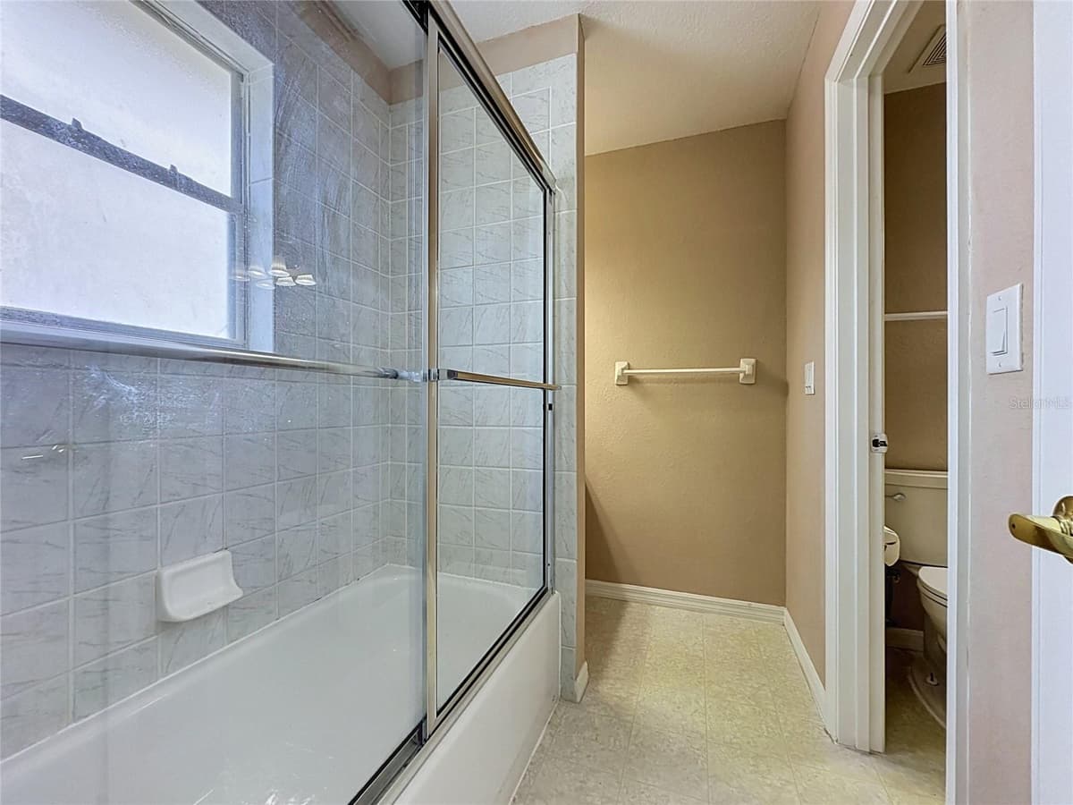 468 PINEWOOD DR — photo 49 of 73