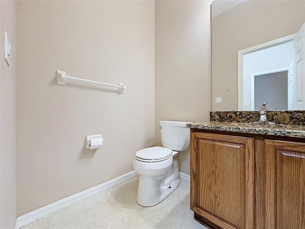 468 PINEWOOD DR — photo 40 of 73