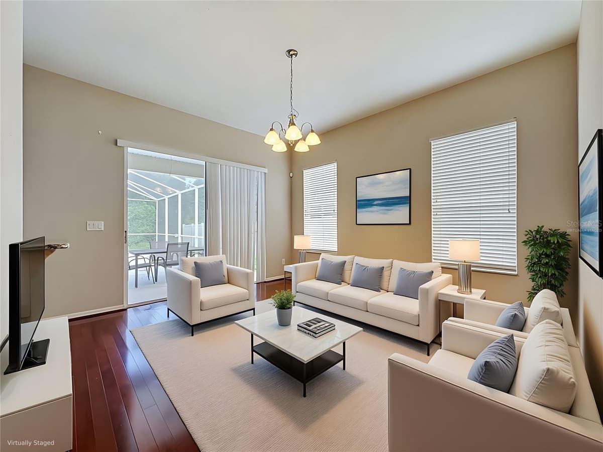 468 PINEWOOD DR — photo 14 of 73