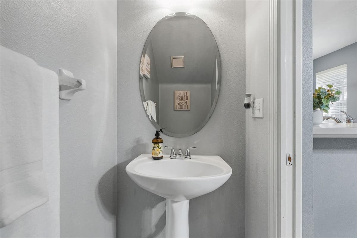 11269 WINDSOR PLACE CIRCLE — photo 9 of 31