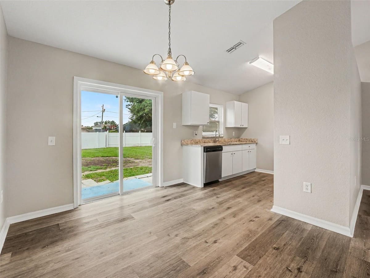 645 LINNET COURT — photo 5 of 14