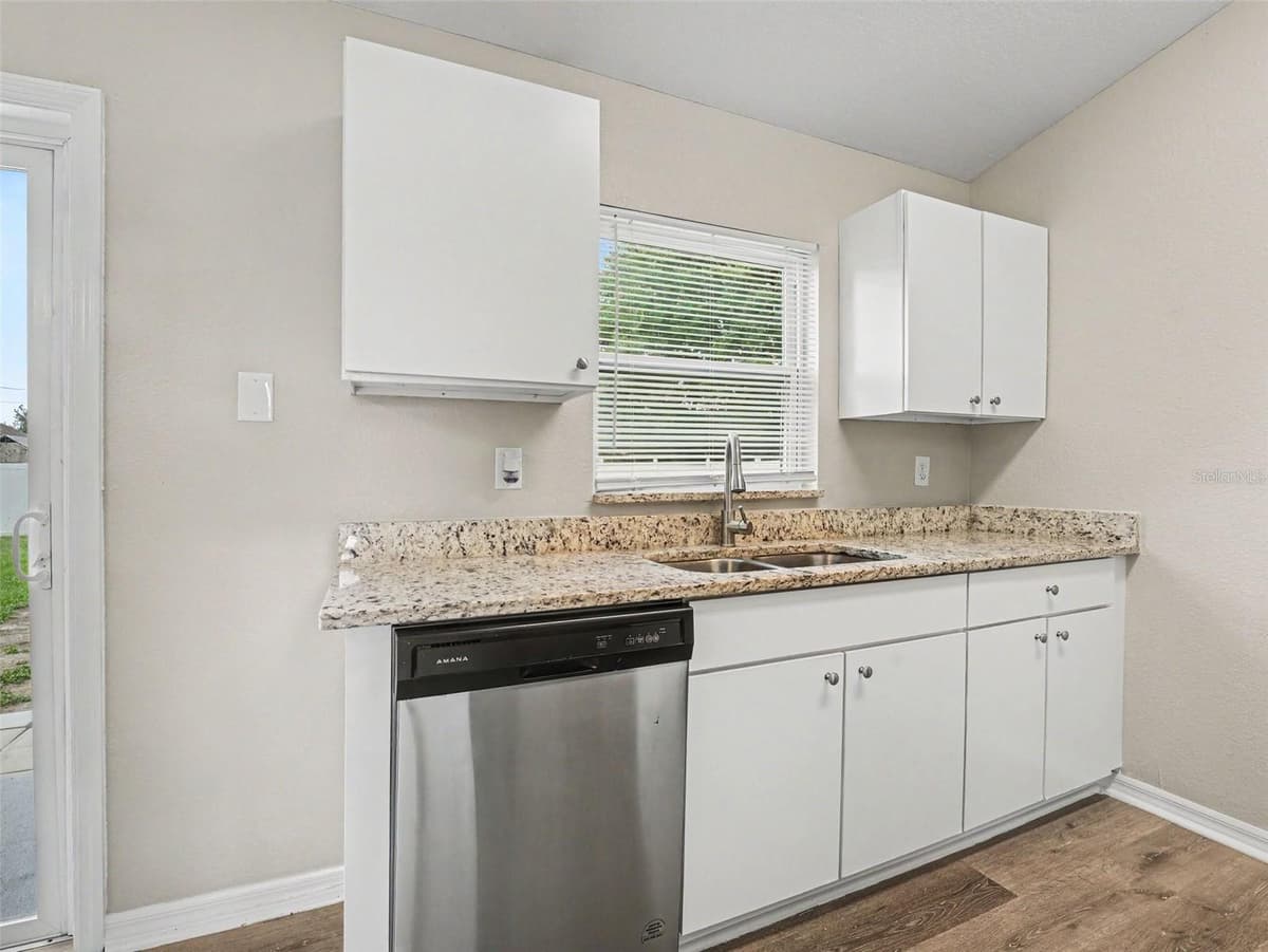 645 LINNET COURT — photo 8 of 14