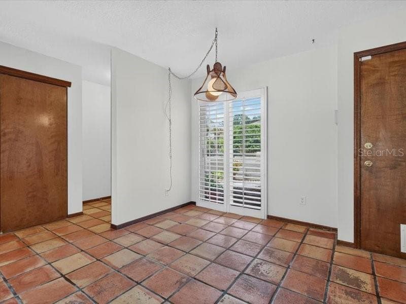 14012 NOTREVILLE WAY — photo 8 of 45