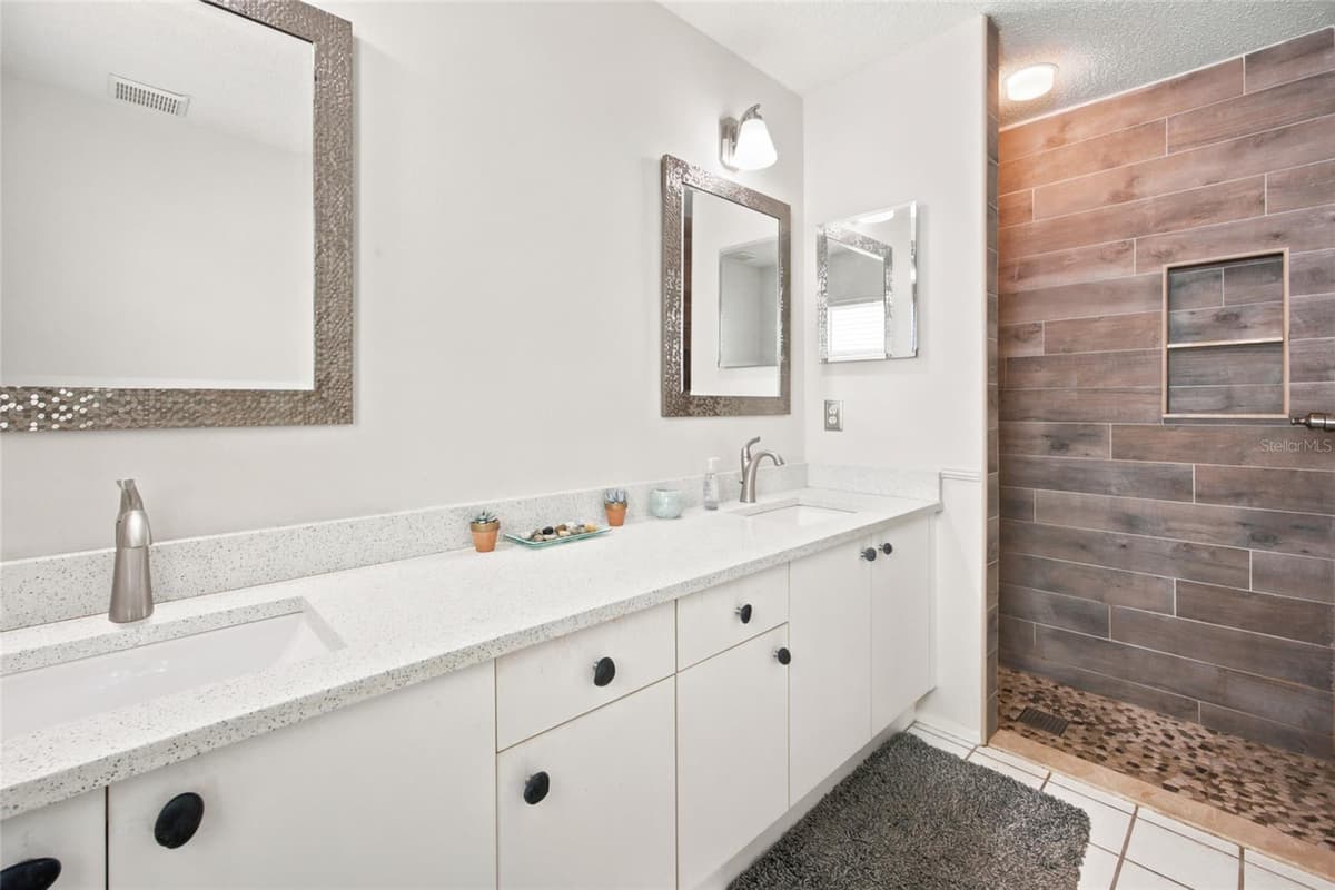 2292 WHISPER WALK DRIVE — photo 23 of 56