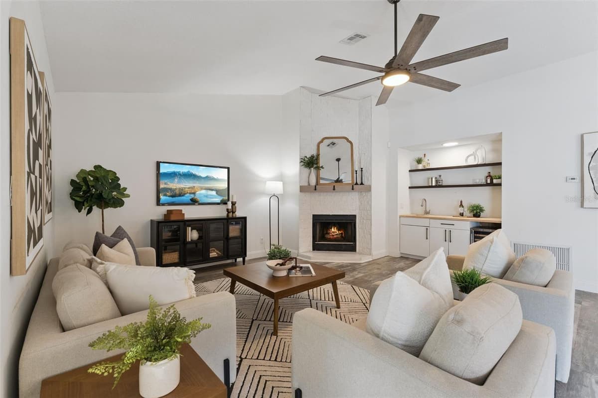 7808 THE ESPLANADE COURT — photo 11 of 62