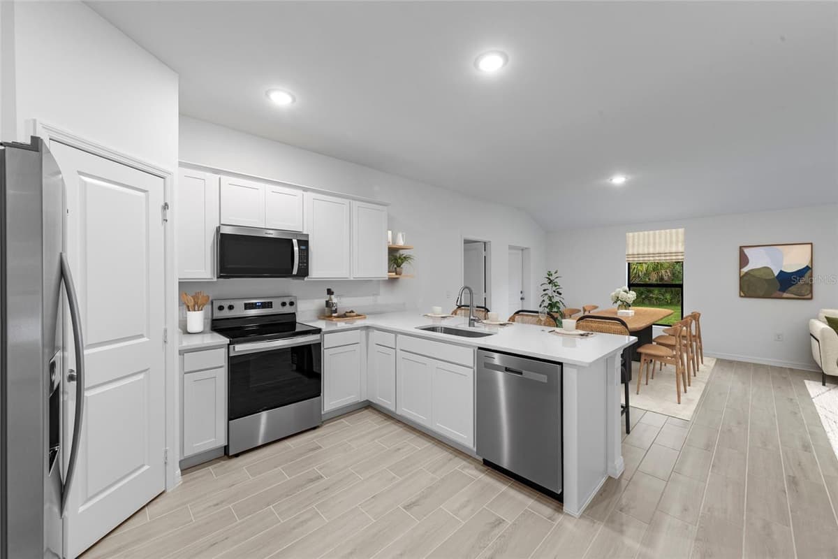 343 SHERBOURNE STREET — photo 8 of 16