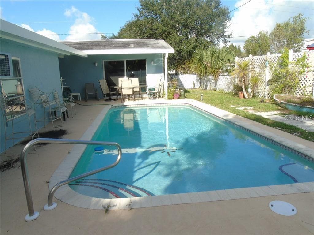 21100 MCGUIRE AVENUE — photo 47 of 50