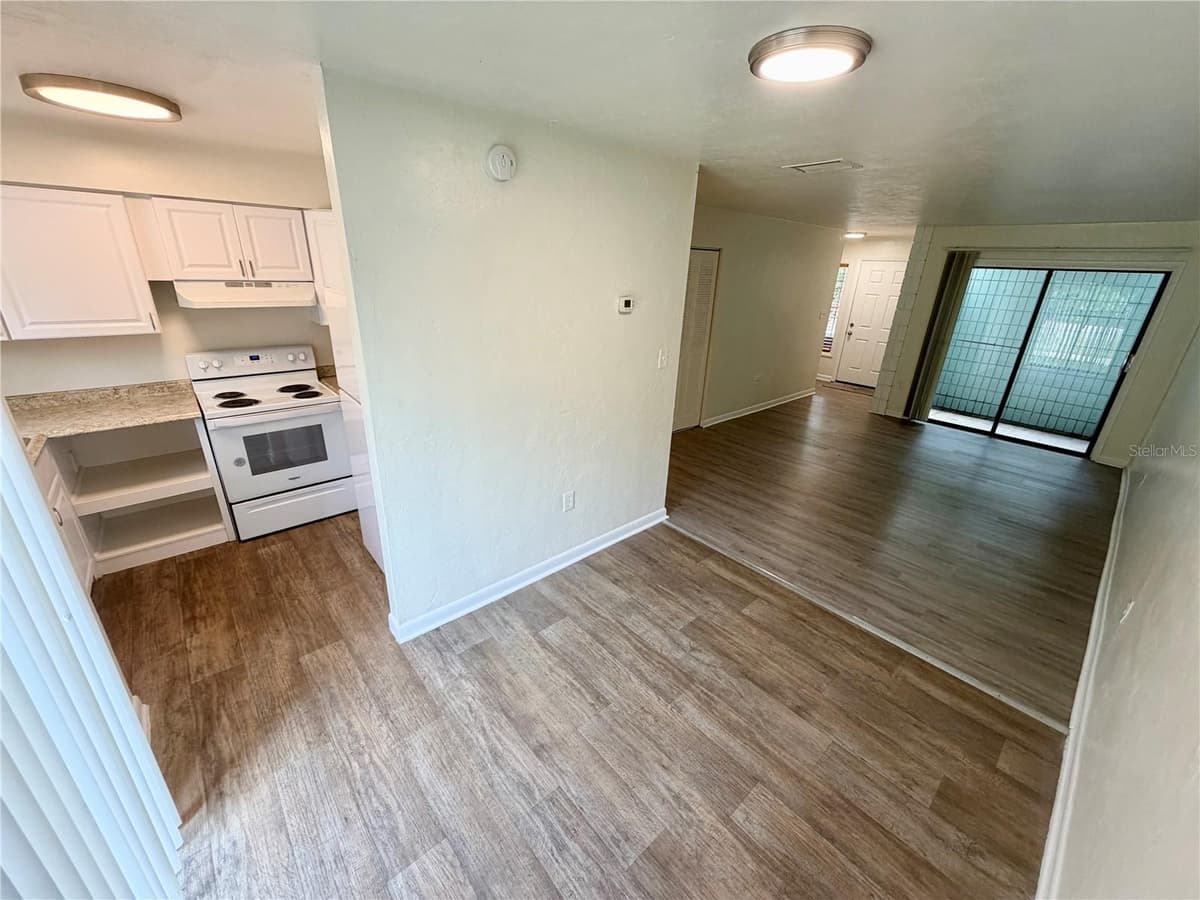 723 69TH STREET — photo 7 of 24