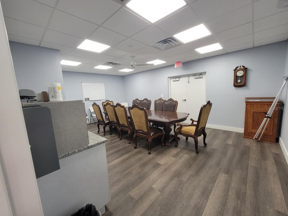 5700 HOLIDAY PARK BOULEVARD — photo 38 of 41