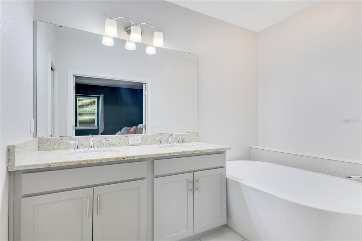5103 JONES ROAD — photo 9 of 25