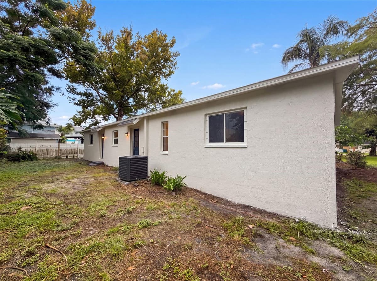 13655 AUDREY LANE — photo 8 of 30