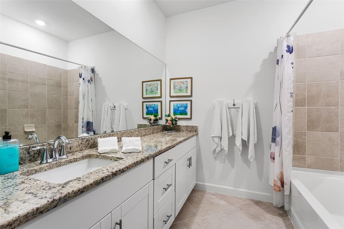 14275 PINE LODGE LANE — photo 38 of 43