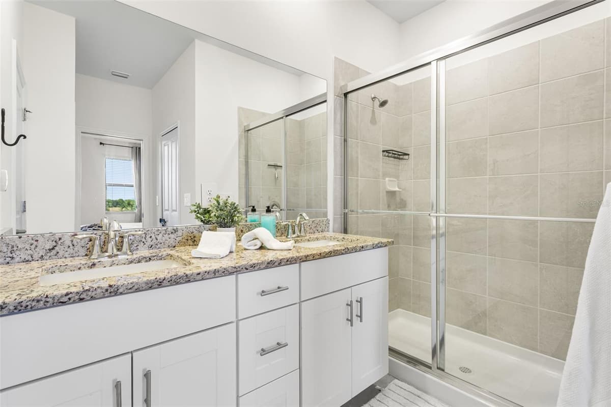 14275 PINE LODGE LANE — photo 30 of 43