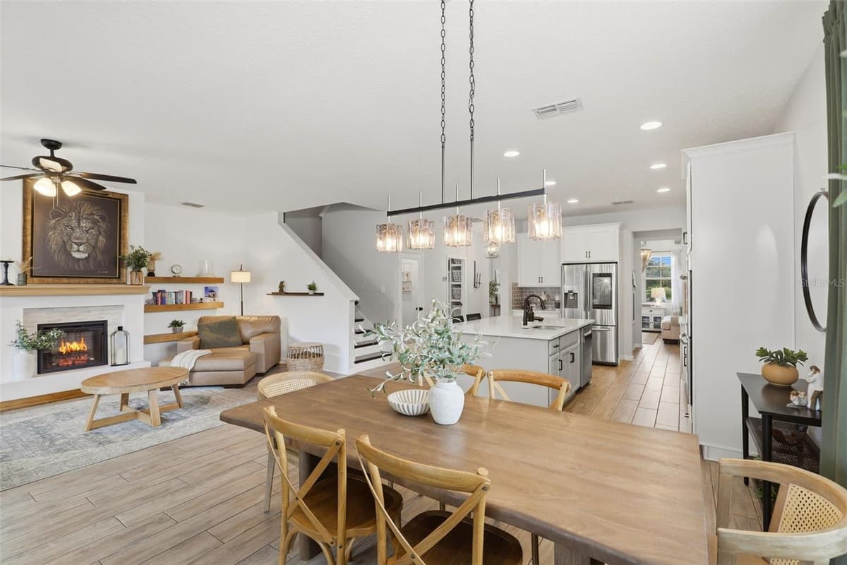 285 ANCONA AVENUE — photo 16 of 39